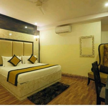 Hotel Plazzo نيودلهي المظهر الخارجي الصورة